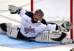 体育数据-周末全运会焦点战！菲尼克斯太阳迎战纽约尼克斯，横扫或上演