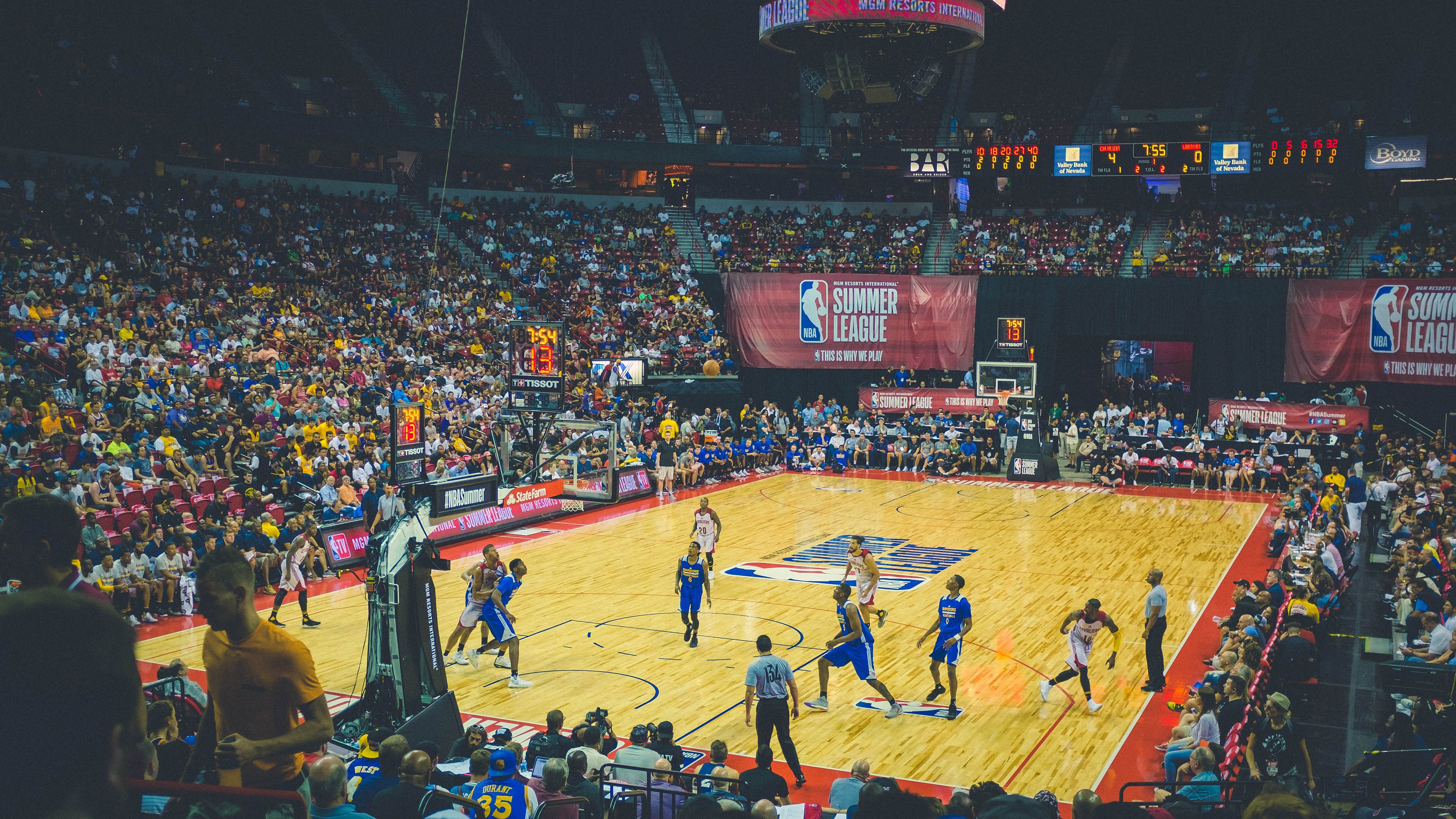 郭艾伦赛点兑现，本菲卡淘汰菲尼克斯太阳晋级四强，主帅激动落泪